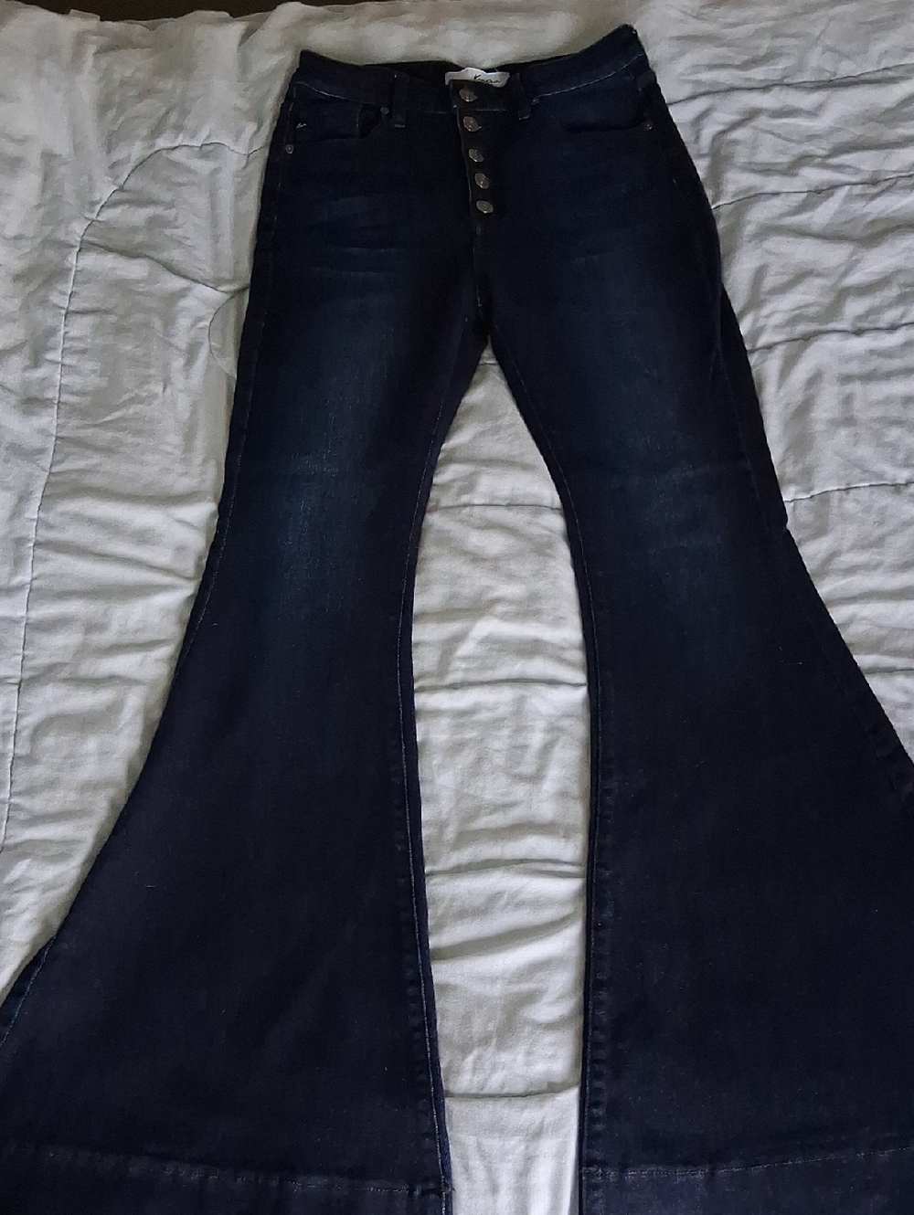 KanCan Bell Bottoms Size 27